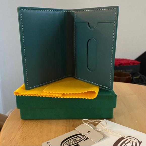 Brand new Goyard Saint Marc Card Case!! - Picture 3 of 3